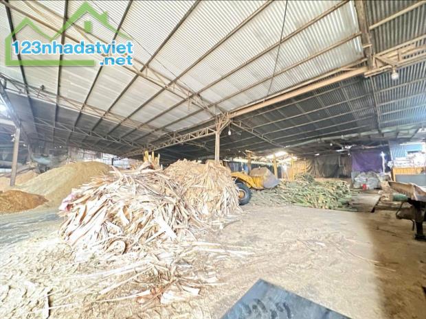 Bán nhà xưởng 2500m2 đường xe cont tại Tân Hòa, Biên Hòa, giá 30 tỷ.