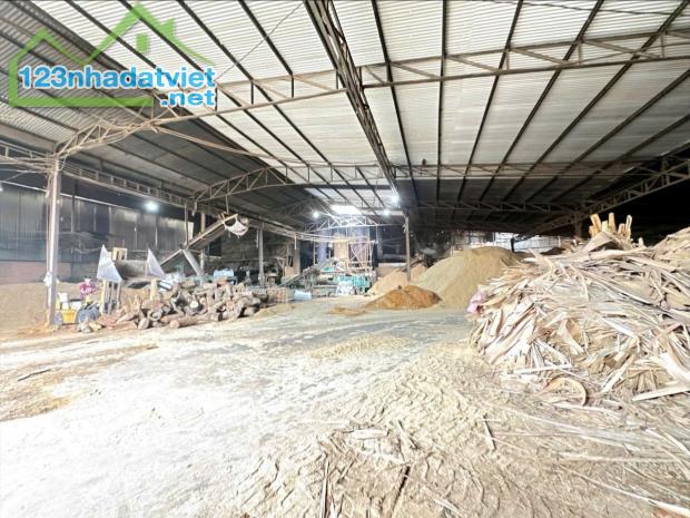 Bán nhà xưởng 2500m2 đường xe cont tại Tân Hòa, Biên Hòa, giá 30 tỷ. - 1