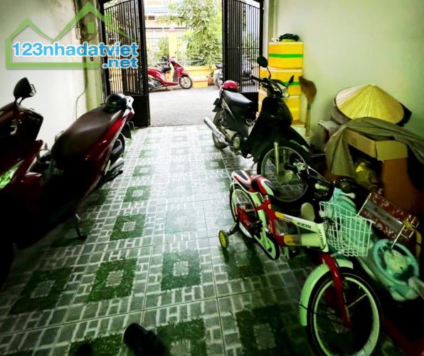 Ô tô ngủ trong nhà, Gò Vấp, 60m2, 2 Tầng, 4 Tỉ hơn