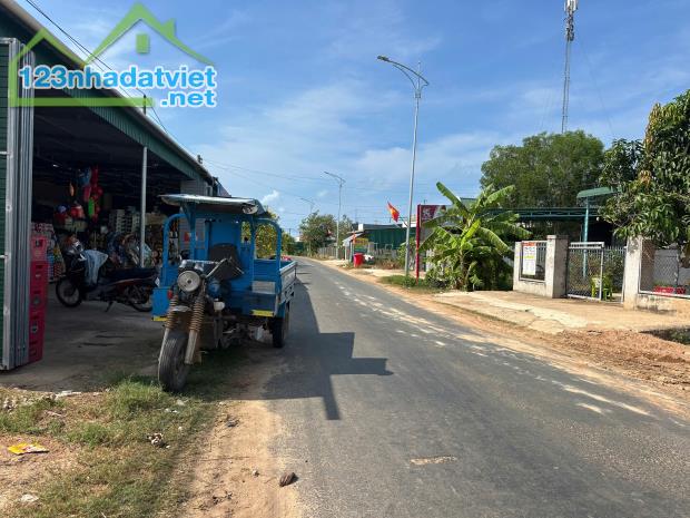 Bán 608m2 đất thổ cư mặt tiền Đinh Công Tráng, thị xã LaGi gần Biển Tam Tân - 1