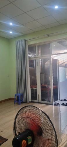 Nhà cấp 4 kiệt oto Bình kỳ . Diện tích : 95m , ngang 5m . Giá : 2tỷ7 thương lượng - 1