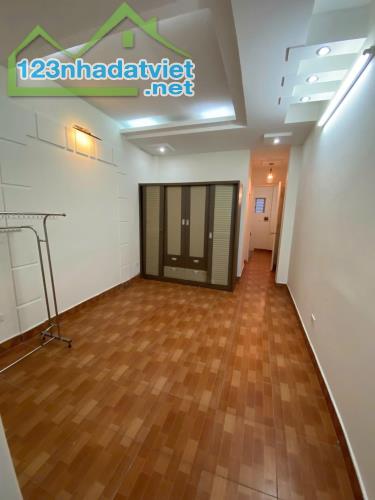 Cho thuê nhà Phố Yên Hoà, 5 tầng x 30m2, 3 ngủ, 14 Triệu - 2