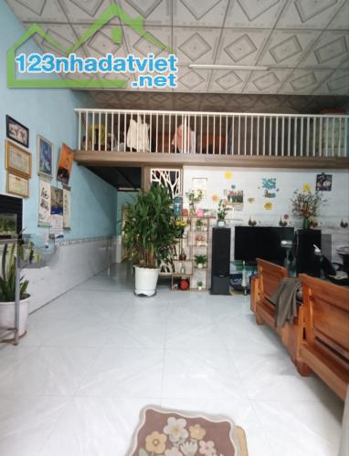 👉KIỆT MẸ SUỐT 👉OTO TRÁNH 👉  GIÁ CHỈ 1.95 TỶ CÓ THƯƠNG LƯỢNG 💥 👉Nhà cấp 4 diện tích 11
