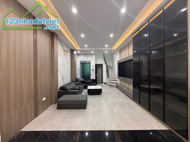 BÁN NHÀ ĐẸP NGUYỄN SƠN - 59.5M² - NHỈNH 14 TỶ – Ô TÔ VÀO NHÀ, THÔNG BÀN CỜ - 1
