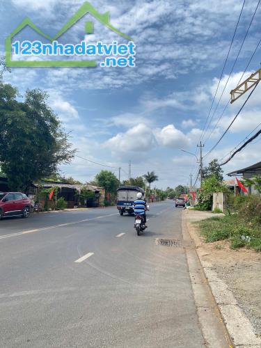 💥 Bán đất Mặt Tiền Trục Chính Y Wang 5x36m. 💰 3,7 Tỷ - 2
