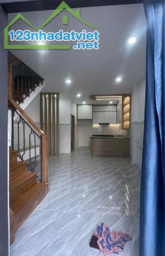 Bán nhà Hiệp Thành quận 12 ,27 m², trên 2 tỷ ,nhà đẹp mới ,dọn vô ở ngay