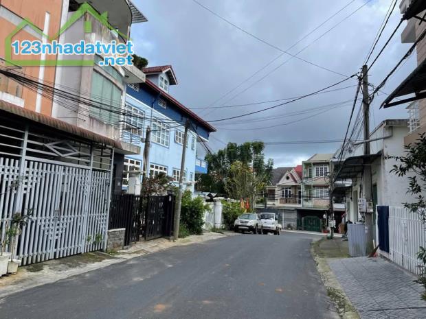 Cần tiền Bán gấp Đất XD sổ riêng đường Nguyễn Trung Trực, P4, Đà Lạt 110m2 giá 5.1 tỷ - 3