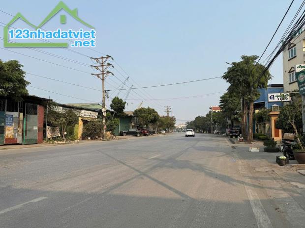 Bán lô đất  mặt đường Hùng Vương, Quán Toan, giá chỉ 4,x tỷ  LH 0979087664 - 2