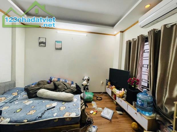 Hạ 500tr nhà Trần Thái Tông Cầu Giấy ngõ to gần phố 33m2 5T MT 6.76m đủ công năng ở luôn - 3