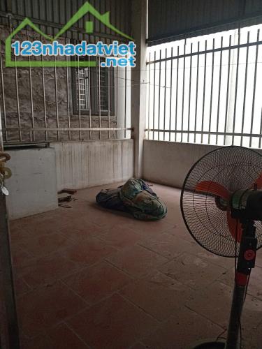 BÁN NHÀ 2 TẦNG NGÕ 227 THẠCH BÀN. DT 56M. NHỈNH 8 TỶ( CÒN TL) - 3