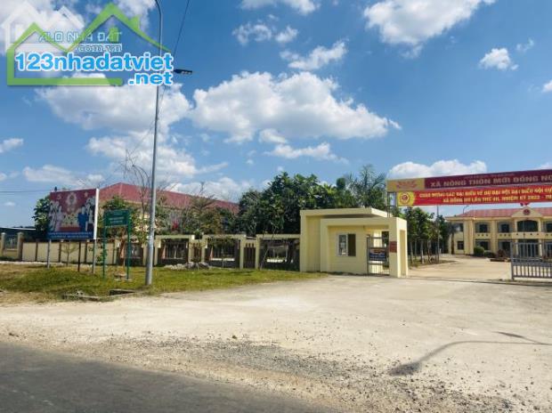 LỖ CHỨNG KHOÁN CẦN BÁN GẤP 1200M2 ĐẤT CÓ SẴN T.CƯ NẰM SÁT CHỢ, TRƯỜNG DÂN ĐÔNG. GIÁ 290TR - 4