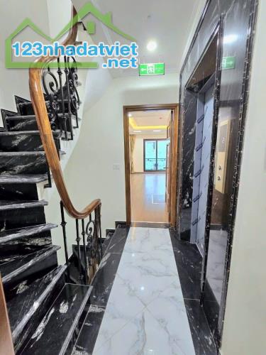 BÁN NHÀ MẶT NGÕ SÁT PHỐ 18 tỷ 55m 8 TẦNG MT 4m THANG MÁY CÁCH 1 NHÀ RA PHỐ ĐỘI CẤN BA ĐÌNH - 2