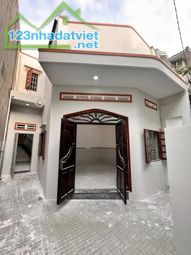 Nhà rộng rãi 6x12m, ngay Ngã Tư Ga giáp Gò Vấp, giá rẻ tiện sửa chữa - 3
