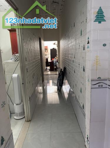 BÁN NHÀ CẤP 4 - HẺM Ô TÔ THÔNG - NGUYỄN VĂN CÔNG, P.3, GÒ VẤP - DT 107m2 (5x21) - 7.9 TỶ - 4