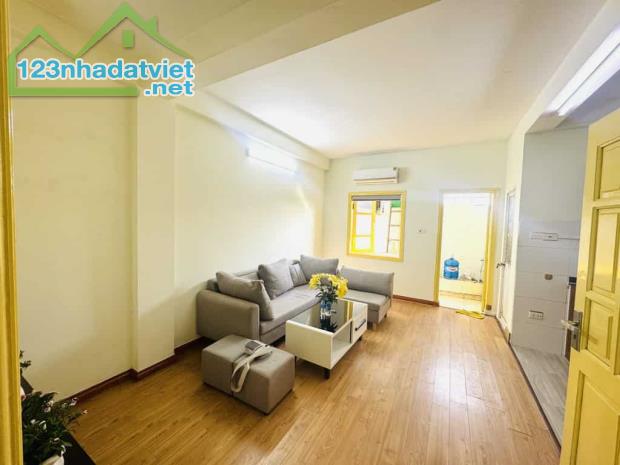 PHỐ THƯỢNG THỤY CHUNG CƯ MINI TÂY HỒ - FULL ĐỒ, 2 THOÁNG,  35/40m, giá chỉ 1,23 tỷ có tl - 2