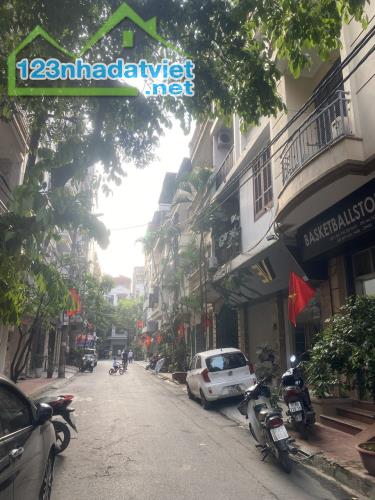 Bán nhà Lê Văn Lương, ngõ ô tô tránh, mặt tiền rộng, 2 thoáng, 55m2, nhỉnh 18 tỷ