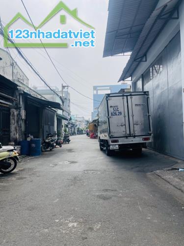 BÁN NHÀ 2 TẦNG, 130M2, NGÕ LÊ ĐÌNH CẨN, TÂN TẠO, BÌNH TÂN - GIÁ CHỈ 6.5 TỶ - SỔ HỒNG - 3