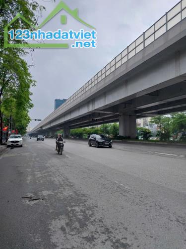PHẠM VĂN ĐỒNG, NHÀ ĐẸP 6 TẦNG, NGÕ NÔNG, Ô CHỜ TM – 45M2, 9.9 TỶ