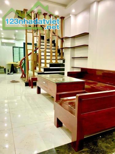 Cực hiếm. Bán nhà Khương Trung, Thanh Xuân. 42m2 x 5 Tầng. NGÕ THÔNG. Ô TÔ. Hơn 10 Tỷ. - 1
