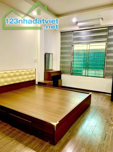 Cực hiếm. Bán nhà Khương Trung, Thanh Xuân. 42m2 x 5 Tầng. NGÕ THÔNG. Ô TÔ. Hơn 10 Tỷ. - 3