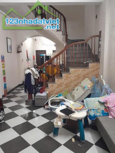BÁN NHÀ 4 TẦNG DÂN XÂY NGUYỄN NGỌC VŨ – CẢI TẠO CCMN HẾT Ý – SỔ 59M - GIÁ 11,95 TỶ - 3