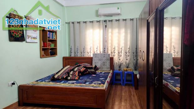 CHO THUÊ NHÀ NGUYÊN CĂN 3 TẦNG TẠI LA KHÊ , HÀ ĐÔNG, HÀ NỘI