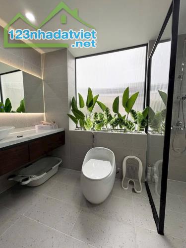 Bán căn nhà ngõ 405 Ngọc Thuỵ 47m x 4T full đồ, gần oto hơn 6 tỷ. LH 0936123469