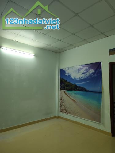 Cho thuê nhà 1 trệt 1 lầu, DT:175m2 tại số 3 đường B3 KDC Bắc Vĩnh Hải
