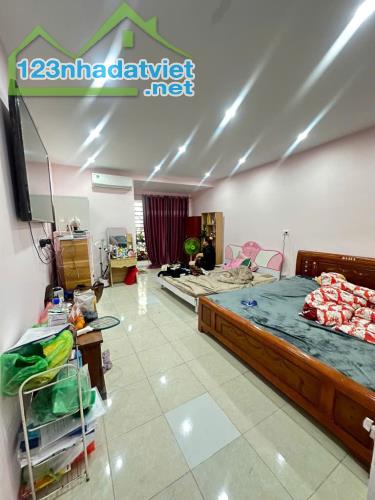 BÁN NHÀ BẠCH MAI GẦN Ô TÔ 50M X 2T, GIÁ  6.5 TỶ , Ở NGAY.