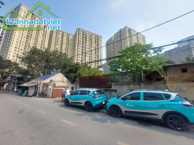 Cần bán 1000m đất dịch vụ tại Lĩnh Nam, mặt ngõ ô tô tránh, Lô góc, giá chỉ 30 tỷ - 2