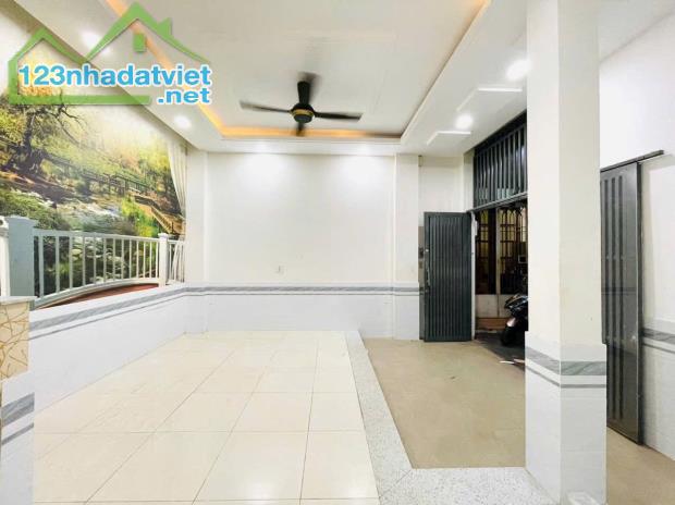 007GV – Bán nhà hẻm tải Thống Nhất P16, 49m2 ngang 5.5m, 5PN sổ riêng, NHỈNH 5.2 tỷ TL