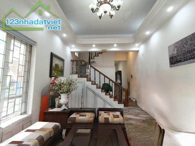 Bán nhà Hoàng Minh Đạo,Long Biên 4 tầng,70m,mt4.8m oto vào nhà nhỉnh 15 tỷ - 3