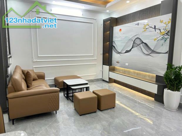 QUAN NHÂN PHÂN LÔ OTO TRÁNH, KINH DOANH, VIEW HỒ ĐIỀU HOÀ, 40M 5 TẦNG, MẶT TIỀN 4.5M GIÁ - 3