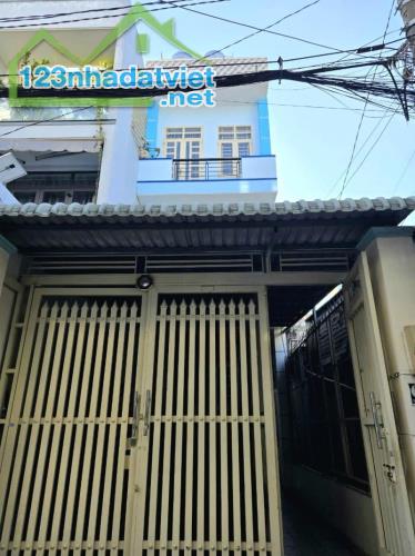 Nhà Thới An 22 Quận 12 100m2 3 Tầng Chỉ 6 Tỷ.