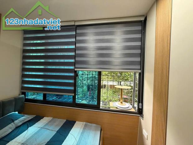 Bán căn hộ tầng 2 Tập Thể Nam Thành Công (20 Láng Hạ) 50m2 ,lô góc ô tô full nội thất - 5