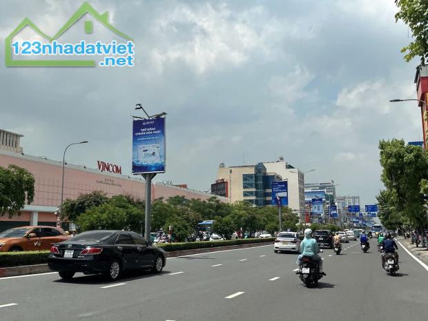 Bán nhà mặt tiền vị trí đẹp KD sầm uất Hoàng Văn Thụ TB 88m2 ngang 4.3m ngay ADORA 19 tỷ - 1