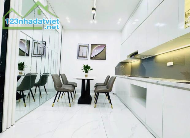 NHÀ 52M2 - NHỈNH 8 TỶ - GẦN HỒ ĐIỀU HÒA - SÂN RỘNG 10M - KHƯƠNG TRUNG – THANH XUÂN - 5