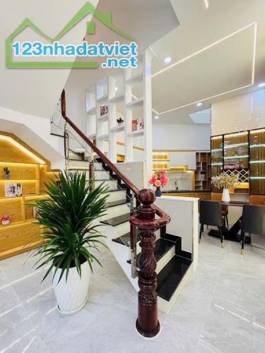 Nhà 4 tầng mới tinh tặng full nội thất,p9 Gò Vấp - 3