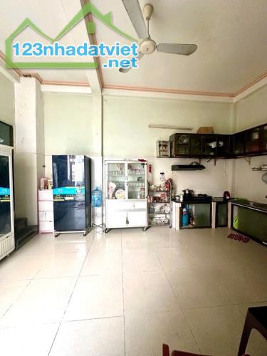 BÁN NHÀ 3 TẦNG MẶT TIỀN HUỲNH TẤN PHÁT, Q7 – GẦN COOPMART – DT 9x27m – GIÁ 15 TỶ - 4