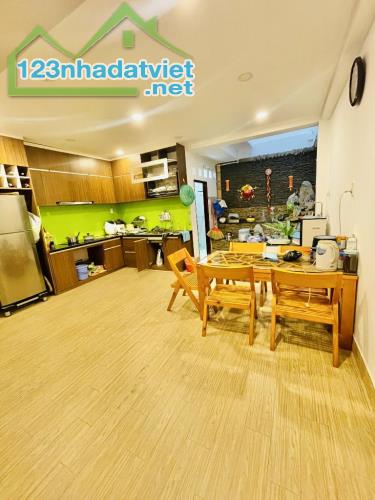 GIẢM SỐC 500TR - NHÀ MT XE HƠI KHU ĐỆ NHẤT 5 TẦNG 100M2 HƠN 9 TỶ XÍU( TL CHÍNH CHỦ) - 2