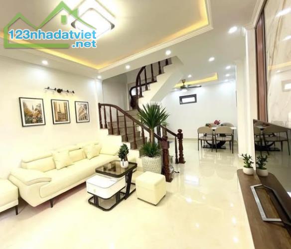 Thượng Thanh - LONG BIÊN - NHÀ XÂY MỚI CẦN TÌM CHỦ - NGÕ NÔNG - THÔNG TỨ TUNG - 3