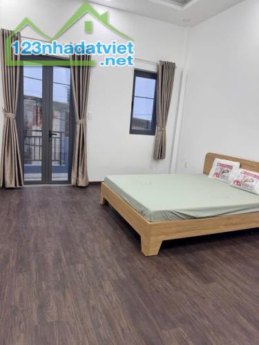 KHU VIP LÊ VĂN QUỚI - HẺM XE HƠI THÔNG - 3 TẦNG KIÊN CỐ - SỔ ĐẸP NỞ HẬU - 60M2 CHỈ HƠN 5TỶ - 5
