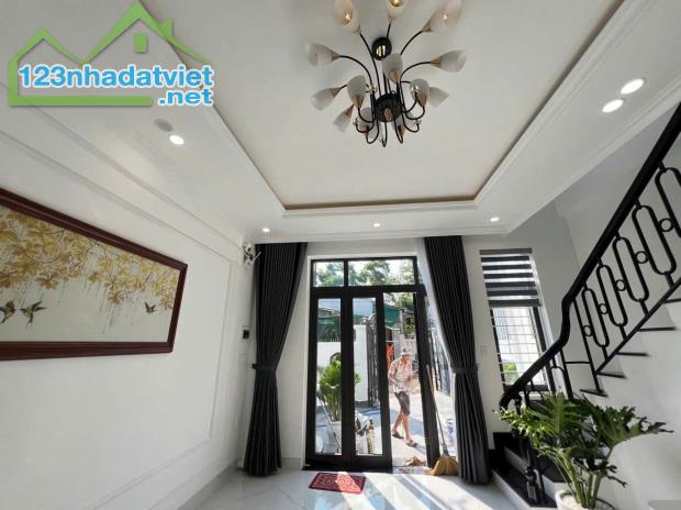 Bán nhà 2 tầng Tân Cổ Điển Full nội thất Kiệt ôtô 112 Thích Thịnh Khiết, Thủy Xuân, TP Huế - 3