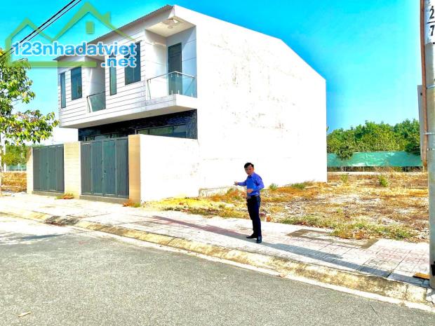 BÁN GẤP LÔ ĐẤT GIÁ TỐT NGAY TRUNG TÂM BÌNH DƯƠNG – CHỈ 869 TRIỆU