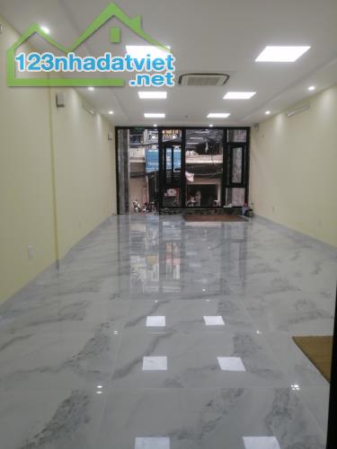 Bán tòa CHDV đường Tố Hữu Ô Tô Tránh, mặt tiền 10,5m.Trung Văn Nam Từ Liêm.0975100988