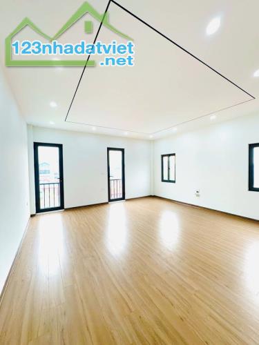 Bán Nhà 6 Tầng Tại | Nguyễn Văn Cừ Long Biên 51m2 | Vị Trí Trung Tâm Đầu Tư Tốt | 9,25Tỷ - 3