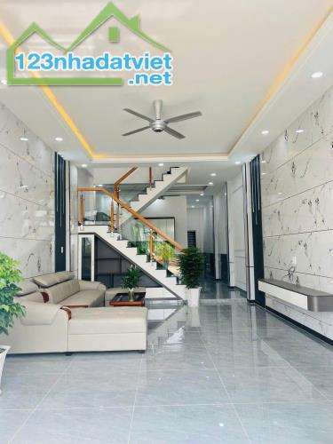 Bán nhà lầu đẹp, KDC Thạnh Phú, đường nhựa bàn cờ chỉ 2ty380 - 2