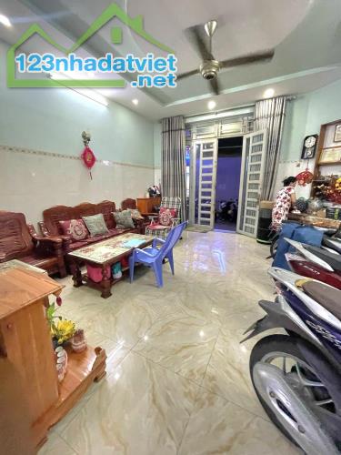 BÁN NHÀ HXH Gò Dầu, Tân Phú 4 tầng 53m2 (5,3x10). Nhà đẹp ở ngay. Giá chỉ 8,7 tỷ. - 2