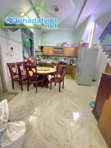 BÁN NHÀ HXH Gò Dầu, Tân Phú 4 tầng 53m2 (5,3x10). Nhà đẹp ở ngay. Giá chỉ 8,7 tỷ. - 1