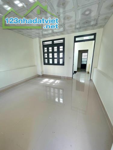 BÁN NHÀ MẶT TIỀN Sơn Kỳ, Tân Phú 4 tầng 100m2 (4x25). Nhà đẹp ở ngay. Giá chỉ 12,5 tỷ. - 2
